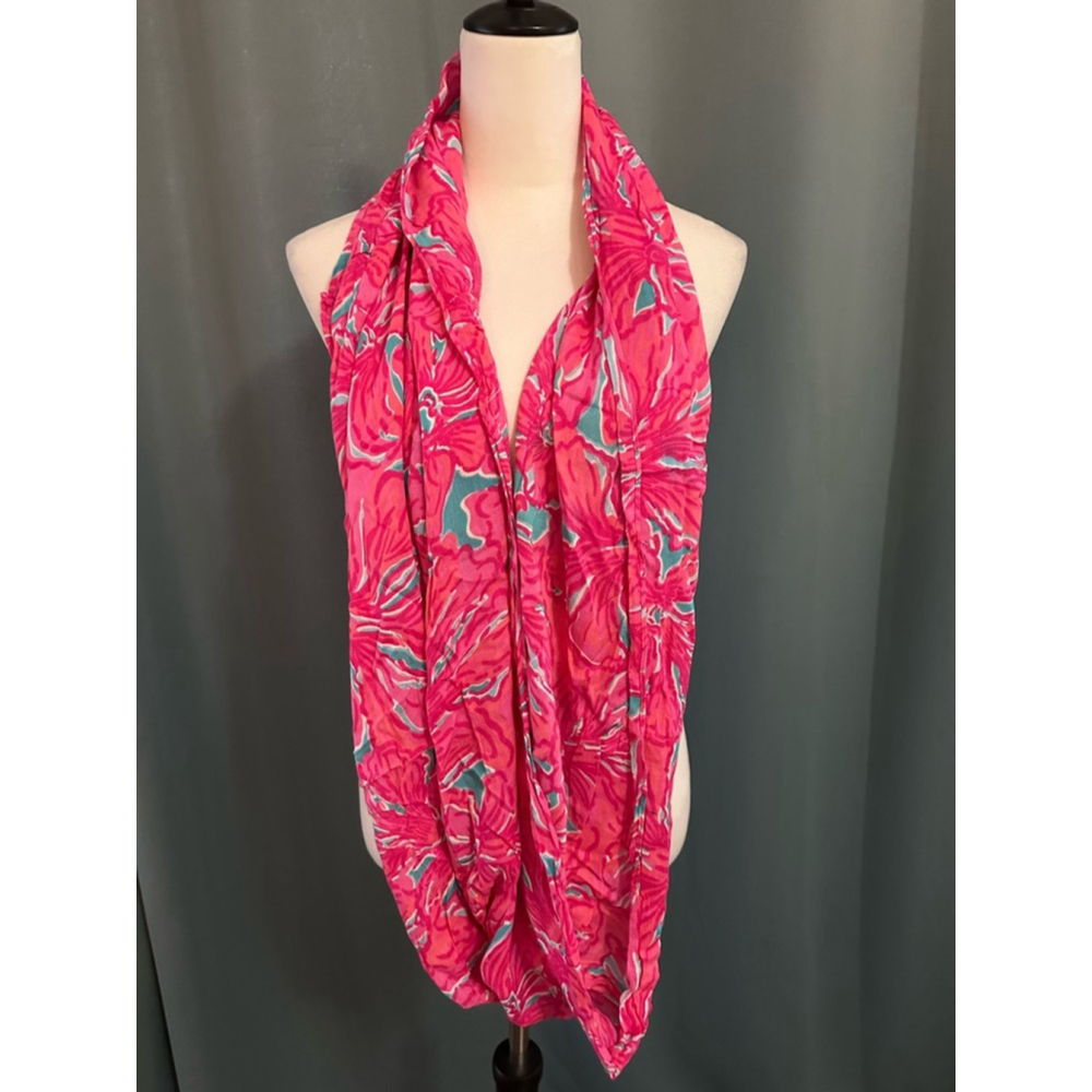 Lilly Pulitzer Infinity Scarf Pink Floral Rayon Loop Lightweight Tropical Wrap